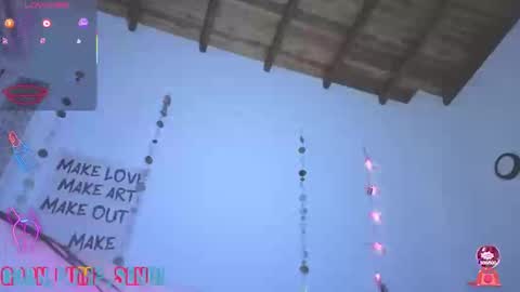 Snapshot of sofianix chatting on 04-19-26, 06:10 SOFIA NIX online show from 04-19-26, 06:10
