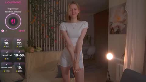 Sofia Help me overcome shynes with 100 thumbs up online show from 11-23-25, 07:46