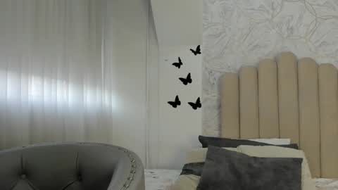Snapshot of sofiarios04 chatting on 12-15-24, 12:17 Sofia online show from 12-15-24, 12:17