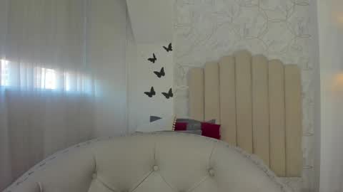 Snapshot of sofiarios04 chatting on 01-18-25, 12:15 Sofia online show from 01-18-25, 12:15