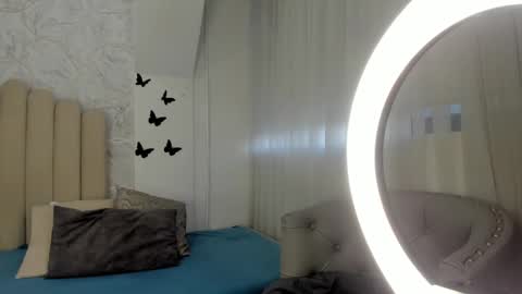 Snapshot of sofiarios04 chatting on 02-13-25, 12:43 Sofia online show from 02-13-25, 12:43