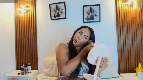 Snapshot of sofiasweett1 chatting on 04-30-26, 09:37 online show from 04-30-26, 09:37
