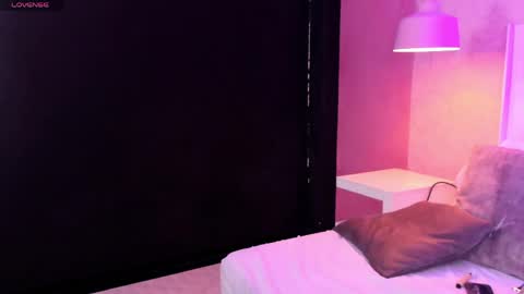 Snapshot of sofiathoompson chatting on 06-08-26, 02:56 sofiathoompson online show from 06-08-26, 02:56