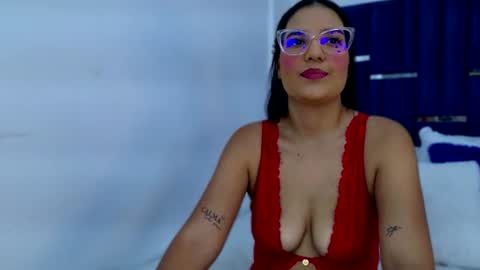 Snapshot of soficabrera chatting on 06-14-26, 10:01 Sofia Cabrera online show from 06-14-26, 10:01