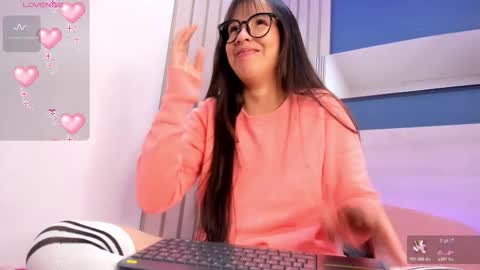 Snapshot of soficandy_ chatting on 03-27-26, 11:54 soficandy_ online show from 03-27-26, 11:54