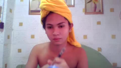 Snapshot of sofie_asian chatting on 02-25-25, 02:14 JANA online show from 02-25-25, 02:14