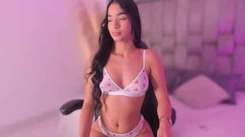  sofie  online show from 11-29-25, 07:28