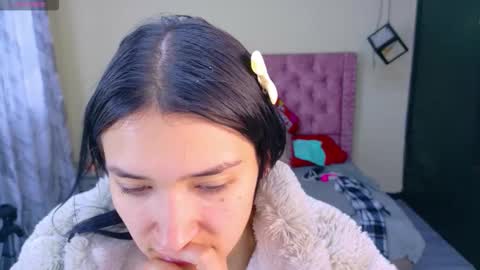 sofii_cute01 online show from 02-18-26, 12:23