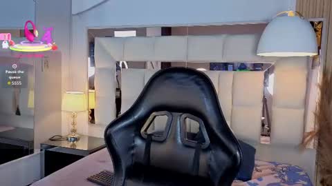Snapshot of sofii_jones chatting on 07-18-26, 05:33 sofii_jones online show from 07-18-26, 05:33