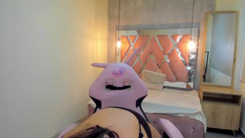 Snapshot of sofii_miller_ chatting on 12-26-24, 07:05 online show from 12-26-24, 07:05