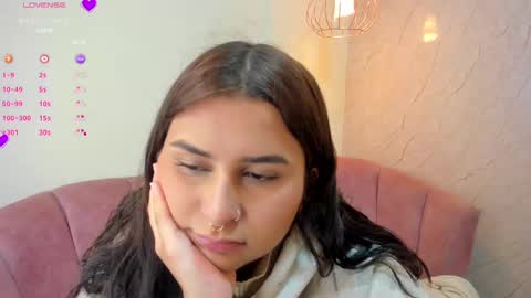 Snapshot of sofii_miller_ chatting on 02-27-25, 12:02 online show from 02-27-25, 12:02