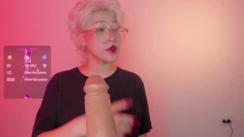 Snapshot of sofii_uwu_ chatting on 12-15-24, 09:20 Sofii online show from 12-15-24, 09:20