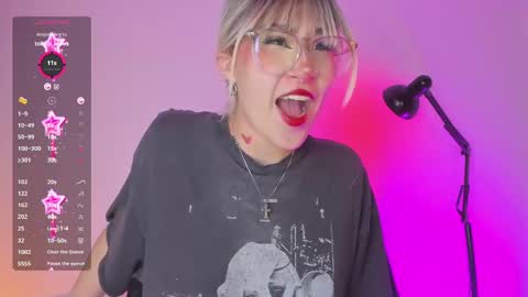 Snapshot of sofii_uwu_ chatting on 02-27-25, 08:09 Sofii online show from 02-27-25, 08:09