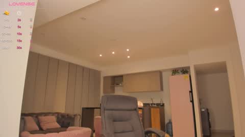    online show from 02-14-26, 03:36