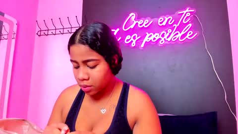 sofiifox online show from 03-05-25, 01:06