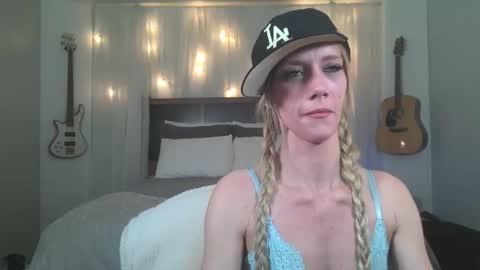 Sofi King online show from 04-05-26, 04:15