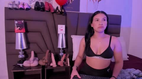 Snapshot of sofiperez_ chatting on 02-16-26, 11:17 online show from 02-16-26, 11:17