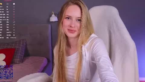Snapshot of soft_babe chatting on 07-21-26, 07:49 Milisa online show from 07-21-26, 07:49