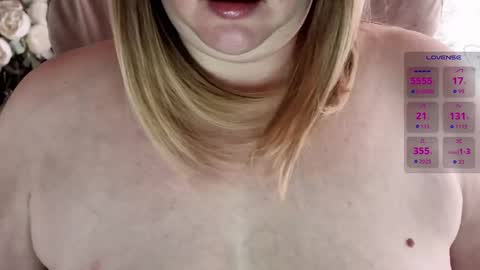 Hi Im Sofia             online show from 10-07-25, 01:19