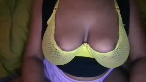 Jade online show from 04-20-26, 03:20