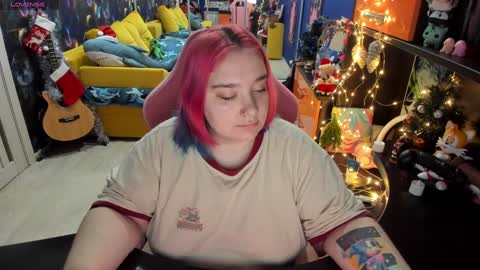 Sofie online show from 01-02-25, 01:49