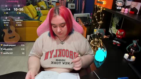 Sofie online show from 01-23-25, 05:45