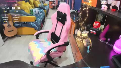 Sofie online show from 02-26-25, 06:04