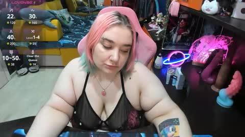 Sofie online show from 02-06-26, 03:33