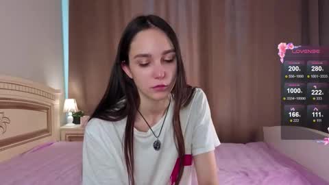 Elly online show from 10-18-25, 07:31