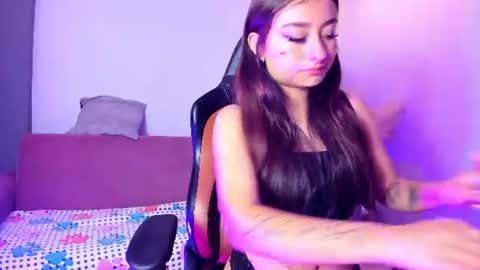 Snapshot of softprincess_ chatting on 06-18-26, 03:51 Soft online show from 06-18-26, 03:51