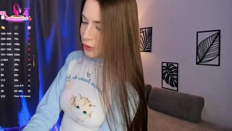 sofia online show from 10-27-25, 01:04