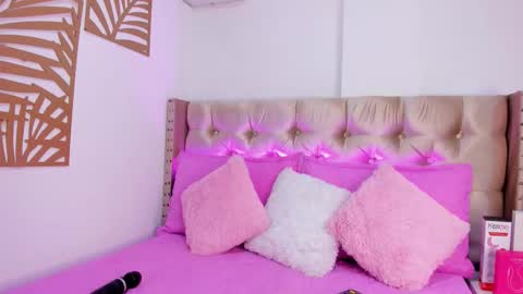 Snapshot of sofynovoa chatting on 02-01-26, 04:33 online show from 02-01-26, 04:33