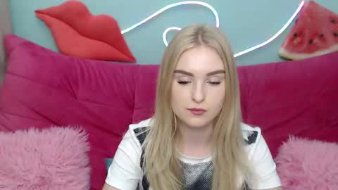 sofysoft online show from 11-19-25, 06:24