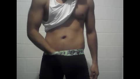 Snapshot of sojosexy chatting on 09-13-25, 03:06 sojosexy online show from 09-13-25, 03:06