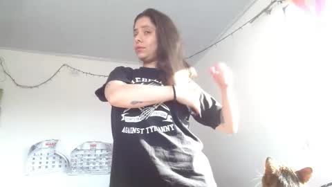 Sofia online show from 03-10-25, 01:32