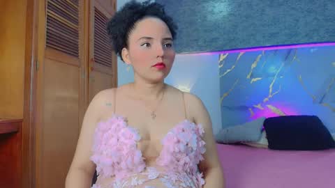Snapshot of sol__latina chatting on 05-10-26, 02:11 Sol Latiana online show from 05-10-26, 02:11