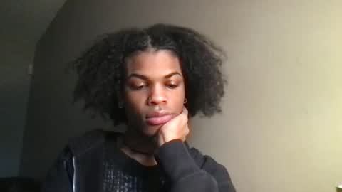 SolaceEve online show from 10-27-25, 06:01