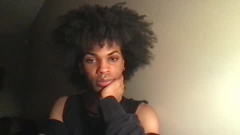 SolaceEve online show from 11-06-25, 01:28