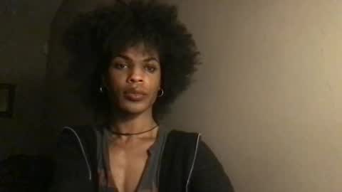 Snapshot of solaceeve chatting on 05-03-26, 12:38 SolaceEve online show from 05-03-26, 12:38