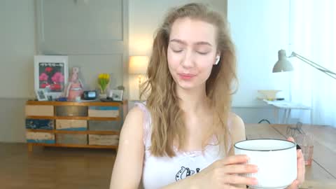 Bella online show from 02-01-25, 11:10