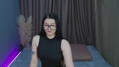 Snapshot of solazolaa chatting on 05-11-26, 04:48 Sonya online show from 05-11-26, 04:48