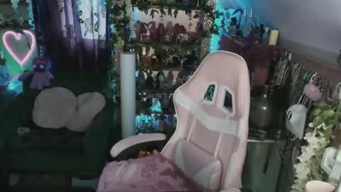 solesticia online show from 02-12-25, 09:54