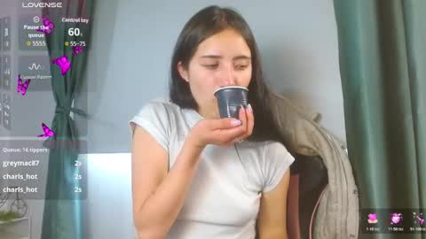 Fernada Rodriguez online show from 02-03-26, 01:16