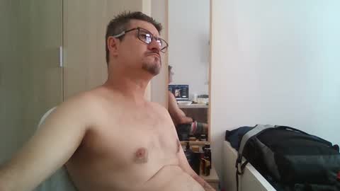 Snapshot of solitariodf2022 chatting on 09-09-25, 09:42 solitariodf2022 online show from 09-09-25, 09:42