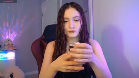 Snapshot of solitudebby chatting on 06-14-26, 07:49 Becky online show from 06-14-26, 07:49