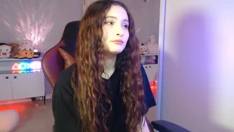 Snapshot of solitudebby chatting on 06-16-26, 07:27 Becky online show from 06-16-26, 07:27