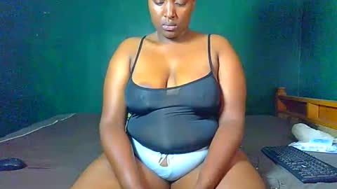 Solly bunny online show from 04-17-26, 02:03