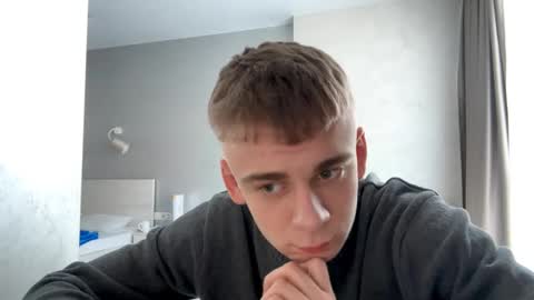 Snapshot of solofury chatting on 03-04-26, 03:18 Jett online show from 03-04-26, 03:18