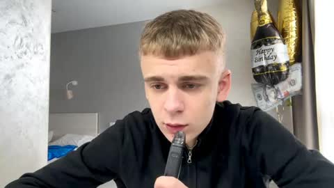 Snapshot of solofury chatting on 05-19-26, 06:20 Jett online show from 05-19-26, 06:20