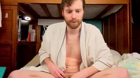 Snapshot of sololuke16 chatting on 01-16-26, 04:05 Kinky Twinkie online show from 01-16-26, 04:05